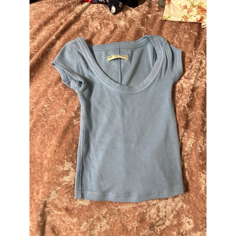 We the free blue cropped tee